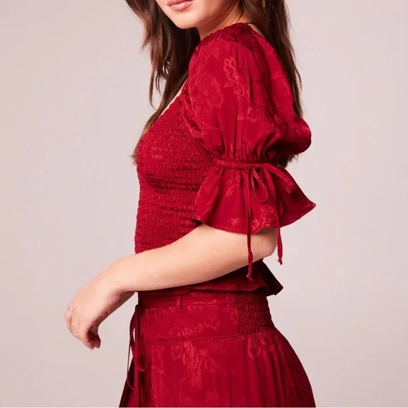 NWT BAND OF THE FREE Lea Rhubarb Smocked Crop Top - Picture 2 of 10